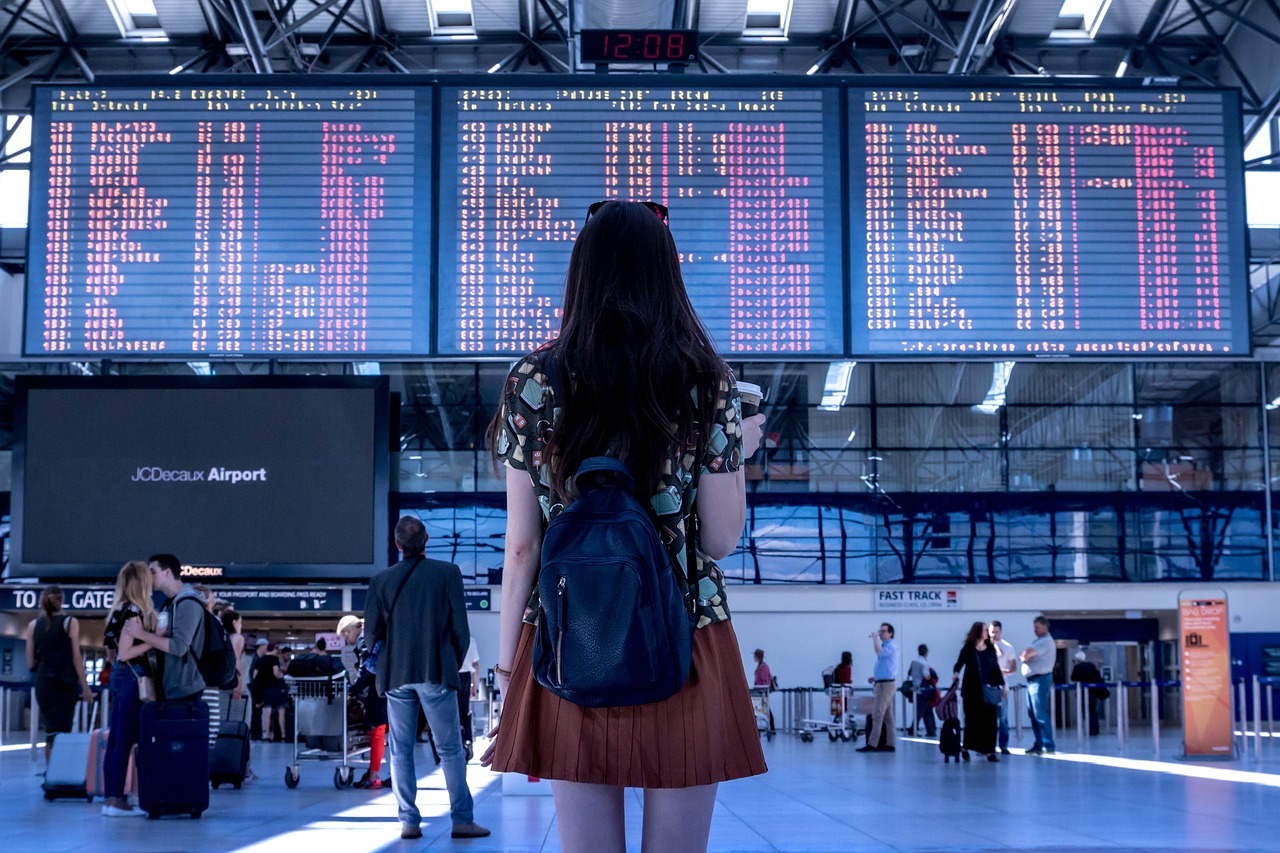 Viagem Solo para Mulheres: Dicas de Segurança e Destinos Imperdíveis